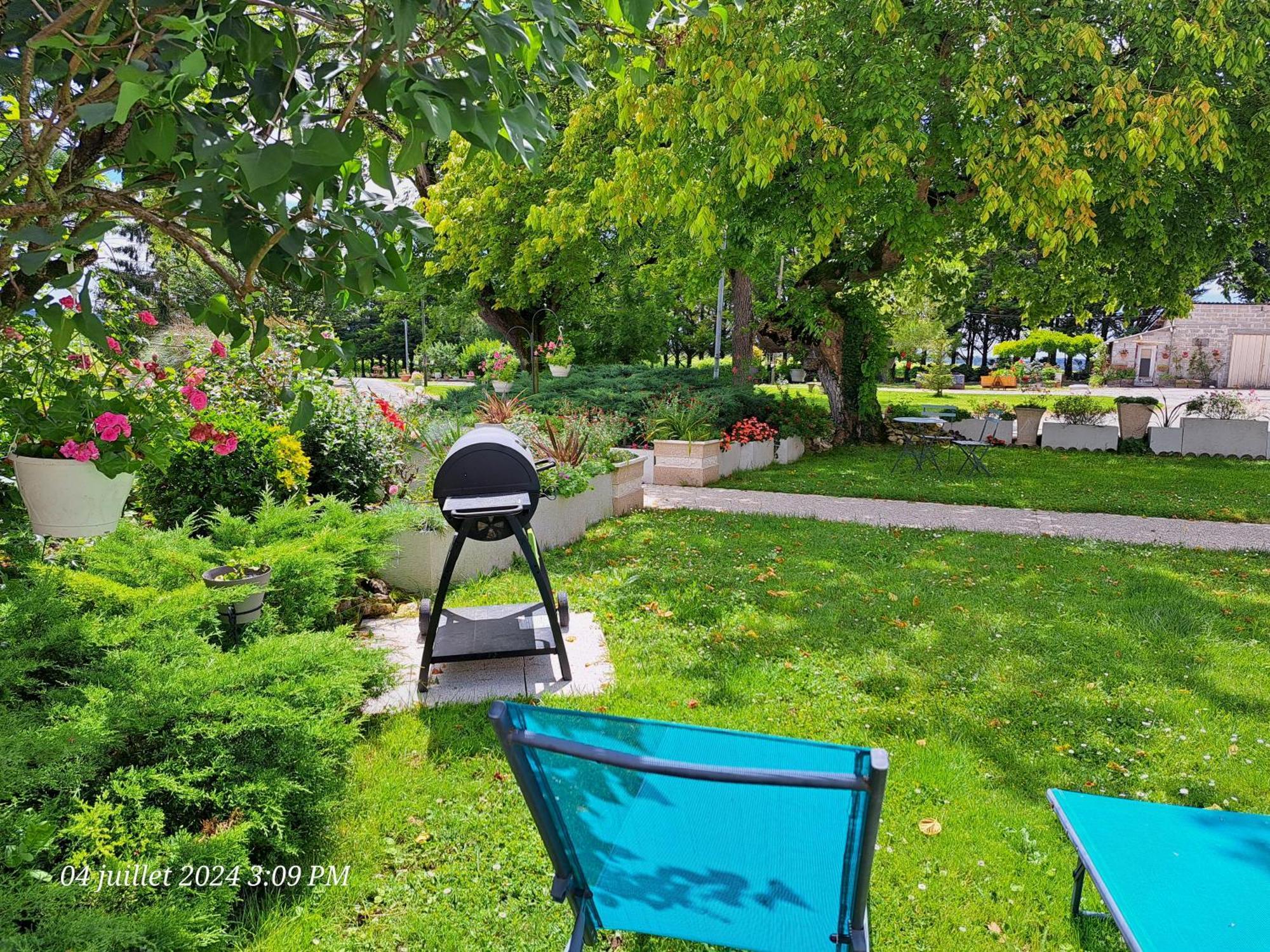 Apartamento La Metairie Au Milieu Des Vignes Réaux Exterior foto