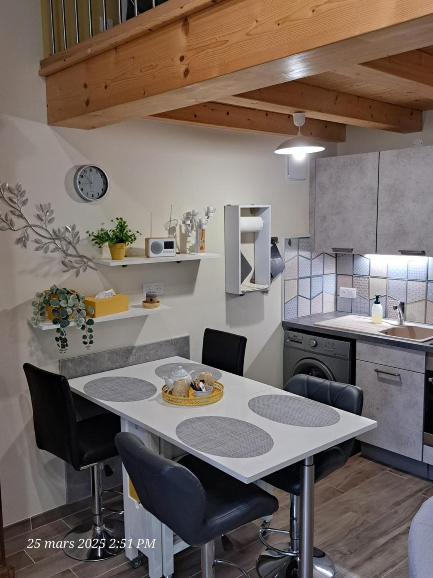 Apartamento La Metairie Au Milieu Des Vignes Réaux Exterior foto