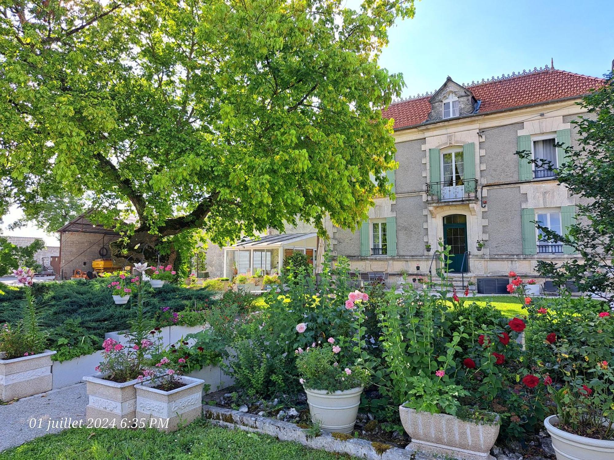 Apartamento La Metairie Au Milieu Des Vignes Réaux Exterior foto